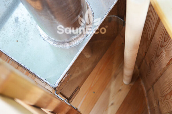 Large wooden hot tub from Sauneco