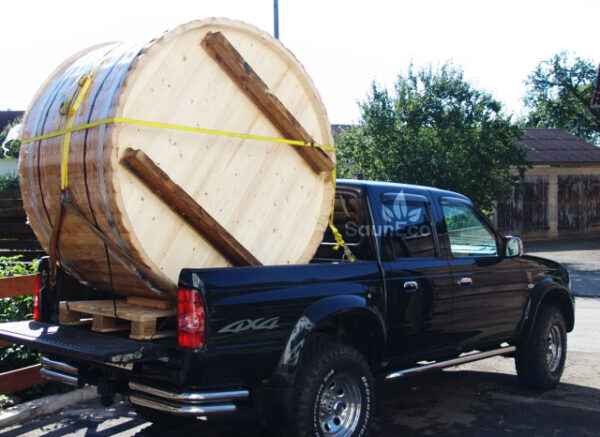 Large wooden hot tub from Sauneco