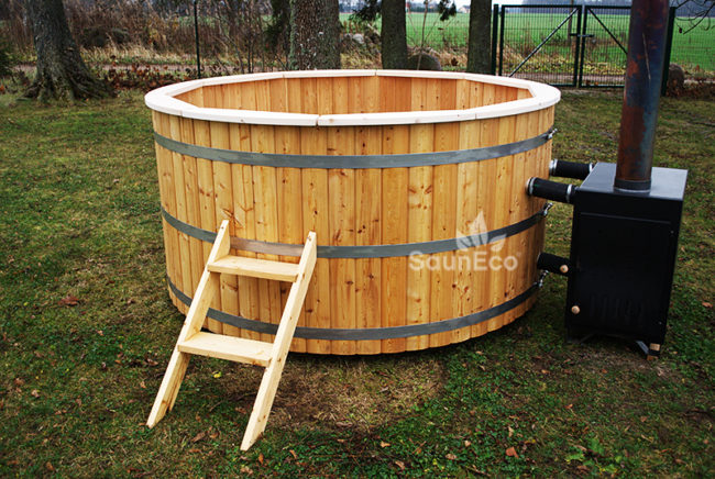 Large Hot Tub For 10 People - High Quality Siberian Larch